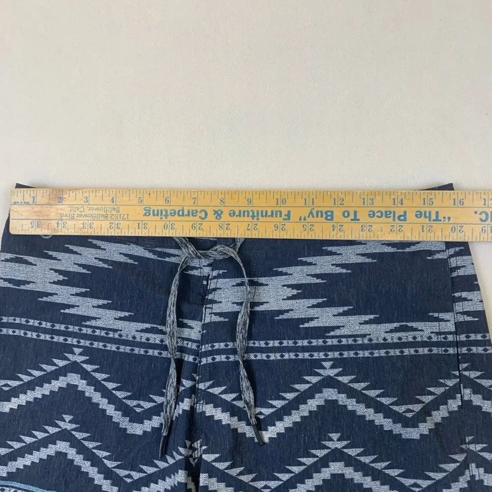 Roark The Chiller Boardshorts‎ Mens 30 Blue Tribal Geometric 17 Outseam Hemp NWT